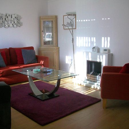 Number 8 With Free Parking Villa Bury St. Edmunds Екстериор снимка