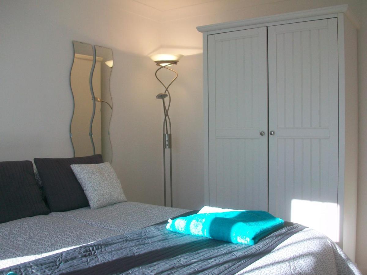 Number 8 With Free Parking Villa Bury St. Edmunds Екстериор снимка