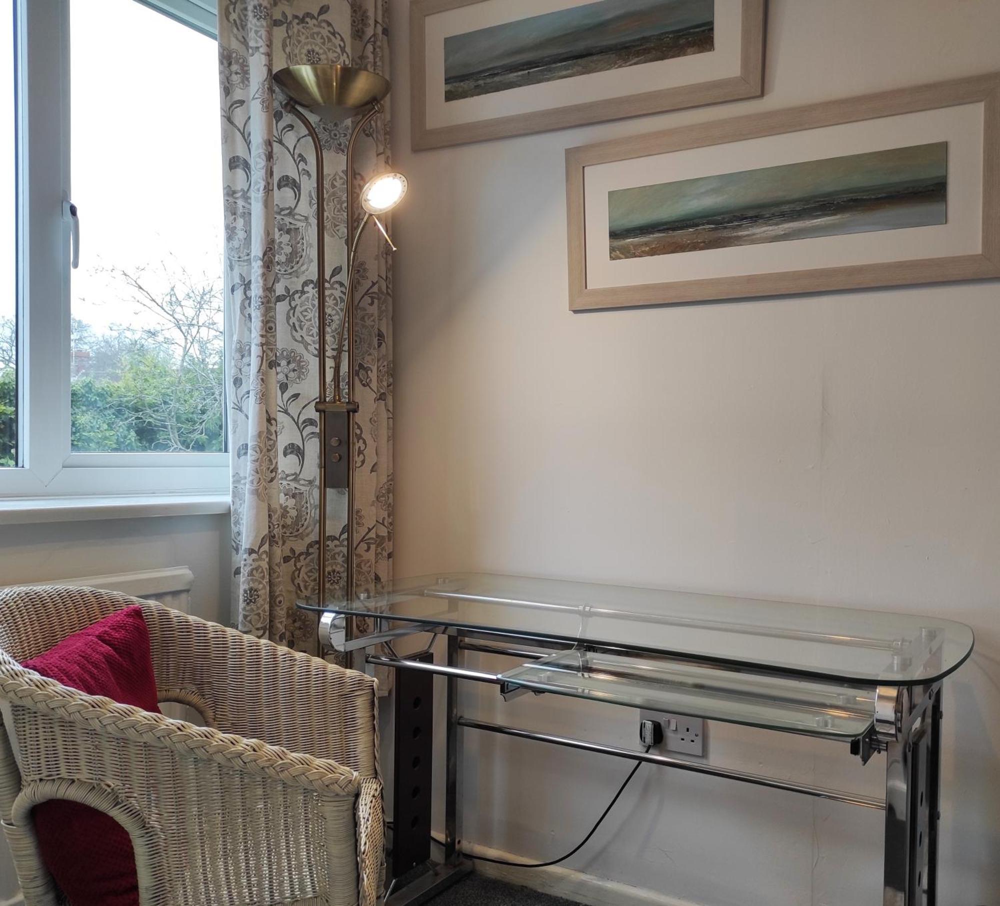 Number 8 With Free Parking Villa Bury St. Edmunds Екстериор снимка